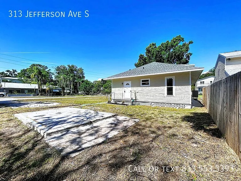 313 Jefferson Ave S — Photo 3