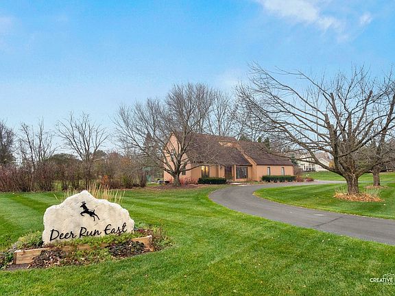 2nd image of 39W539 Deer Run Dr