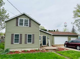 612 Broad St, Sabula, IA 52070