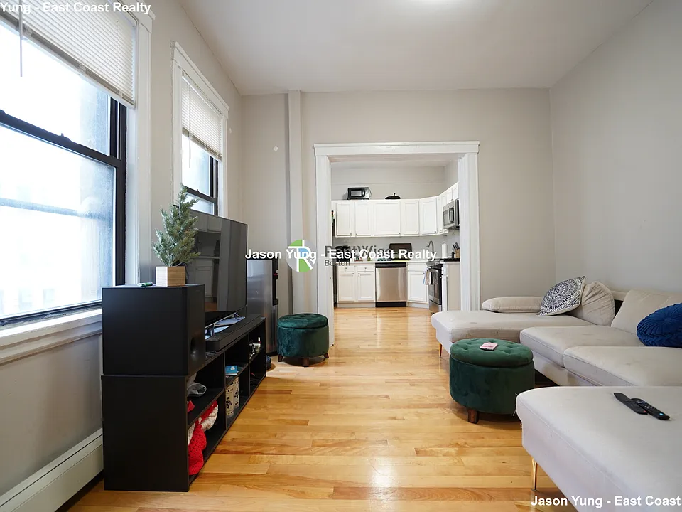 72 Gardner St #C3