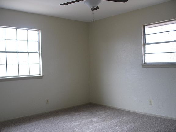 Custom paint/carpet/fixtures