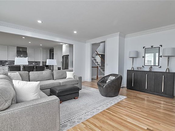 5th image of 5812 W 147th Pl