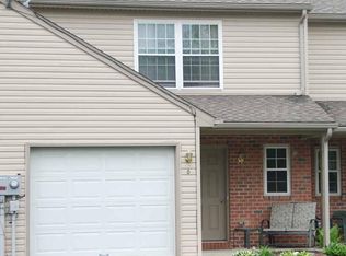 6 Stauffer Ct, Leola, PA 17540