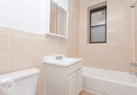 5th image of 601 Park Pl #7B