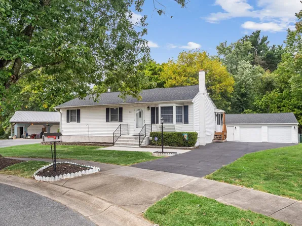 3 Saint Ann Cir, Elkton, MD 21921