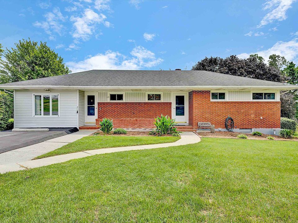 1st image of 185 Dogwood Dr