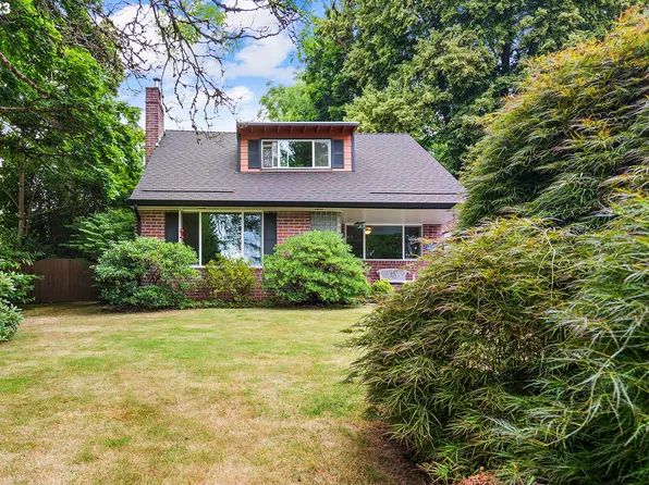 2031 NW 1st St, Gresham, OR 97030