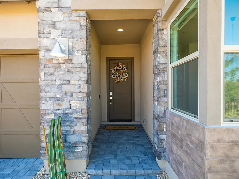 7605 E Camino Del Monte — Photo 2
