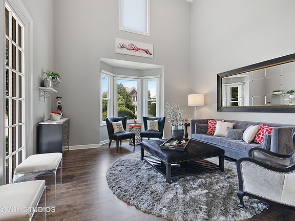 3rd image of 1501 Fielding Dr