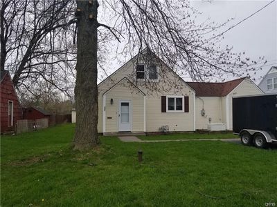 121 Brandon Rd, East Syracuse, NY, 13057