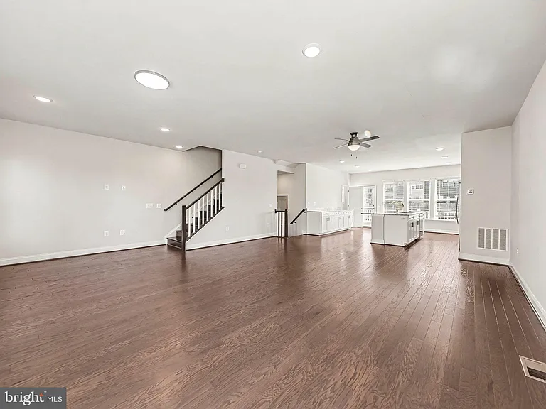 1900 Greenbriar Hall Rd — Photo 5