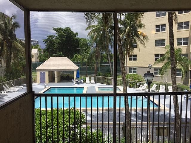 1st image of 8215 Lake Dr APT B204