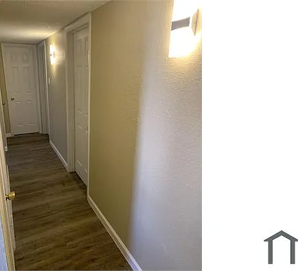 9400 Montrose Ct — Photo 7