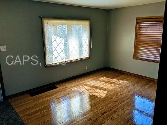 3rd image of 6827 Osborn Ave