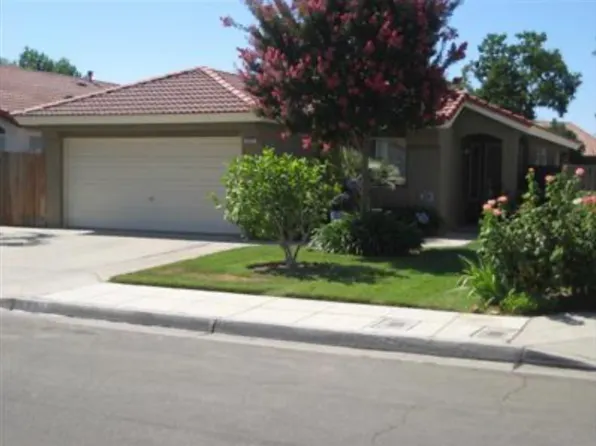 5691 W Sample Ave, Fresno, CA 93722
