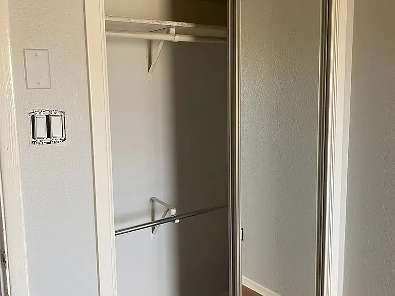 612 Park Pl #301 — Photo 32