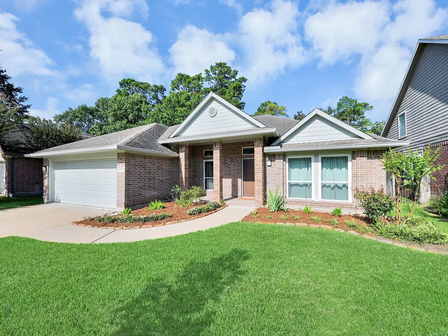 4 bed, 2.0 bath, 2455 sqft, $2,700 — Photo 4