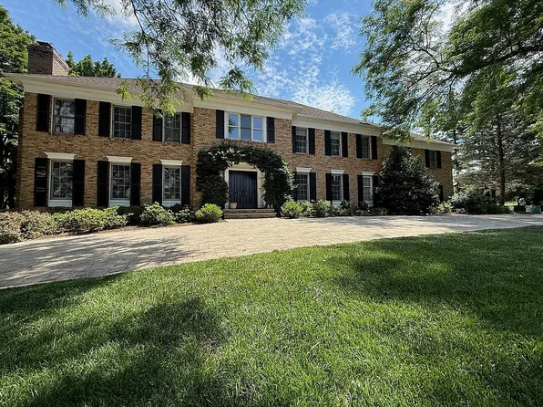 24 Coventry Rd, Mendham, NJ 07945