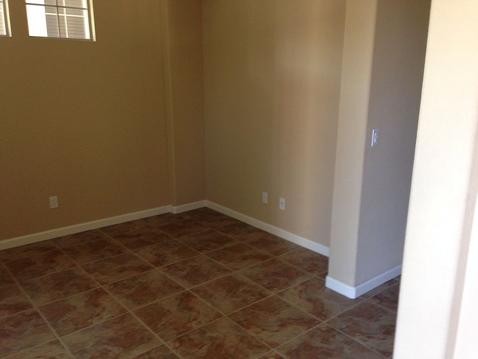 1st image of 1595 Ballou Cir