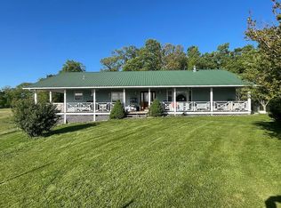 2131 Ted Moore Rd, Dandridge, TN 37725