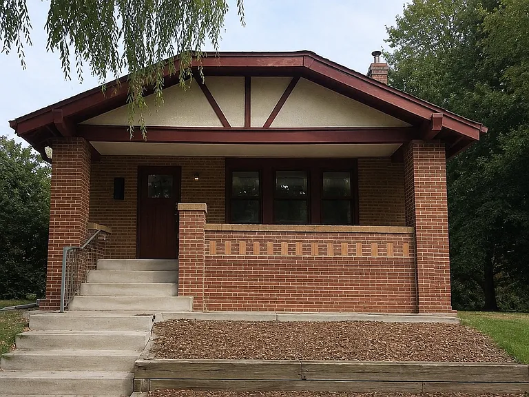 1570 Jasmine St — Photo 1