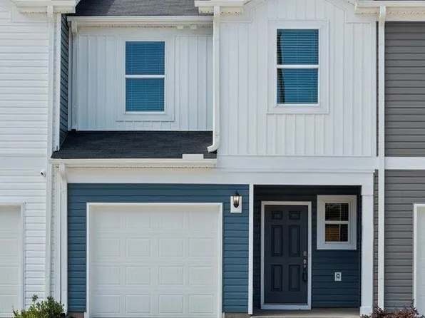 817 Ernest Ln, Lyman, SC 29365