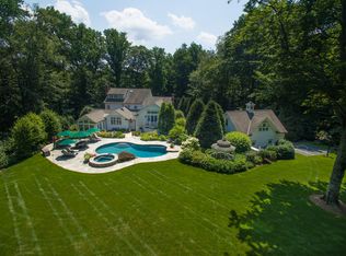 74 Pheasant Dr, New Canaan, CT 06840