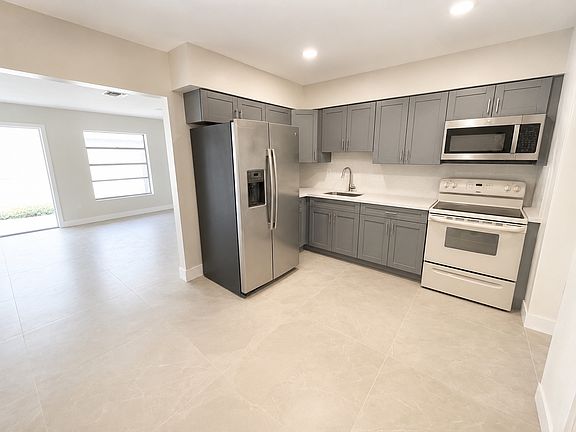 2nd image of 6305 Eaton St #2