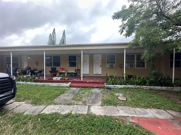 1947 Buchanan St #4, Hollywood, FL 33020