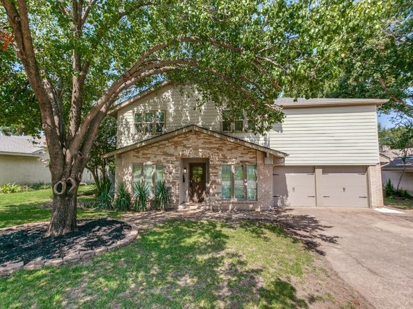 Home for Sale in Farmers Branch TX