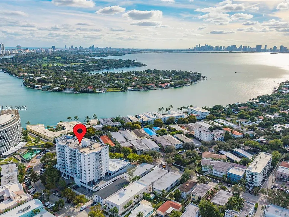 6900 Bay Dr #5C