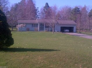 2725 Pine Ridge Dr, Ashtabula, OH 44004