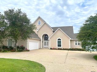 7512 False River Rd, Oscar, LA 70762
