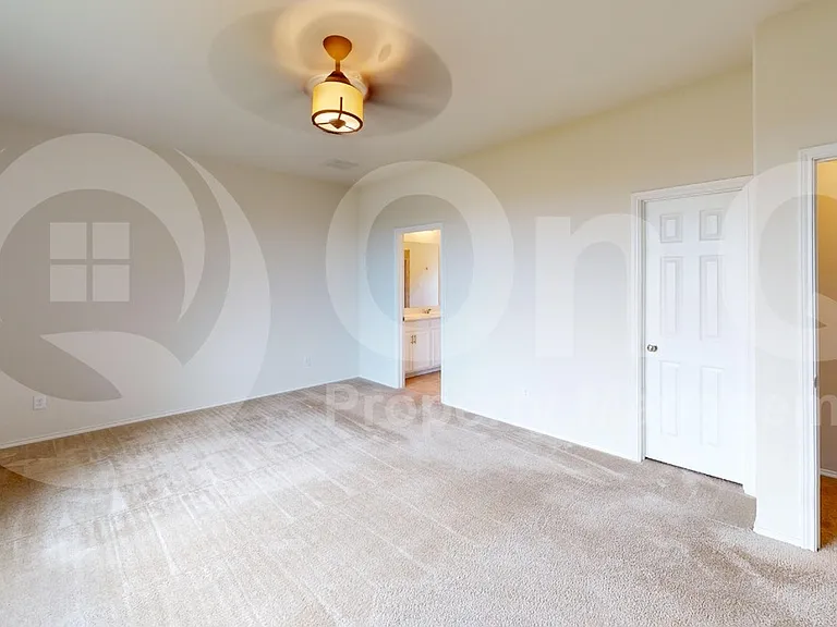 2213 Heaton St — Photo 10