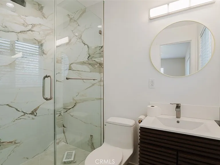 16404 Donmetz St — Photo 22