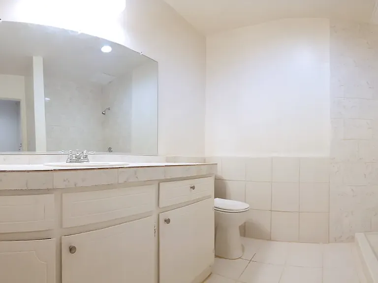 Cascade Pointe — Photo 35