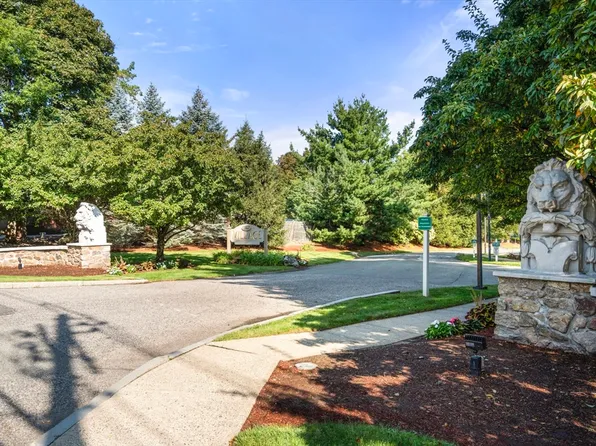 171 Swanton St Unit 5, Winchester, MA 01890