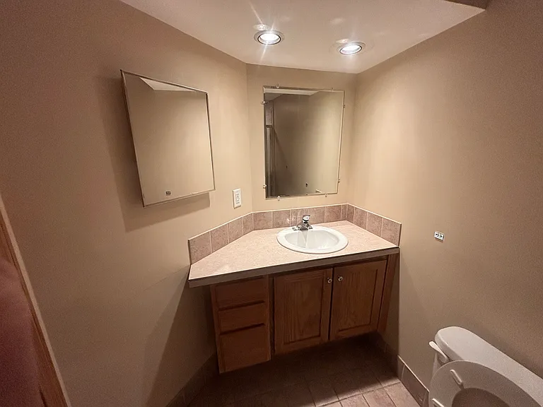 2302 Warren St — Photo 12