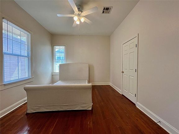 5th image of 1429 N Derbigny St