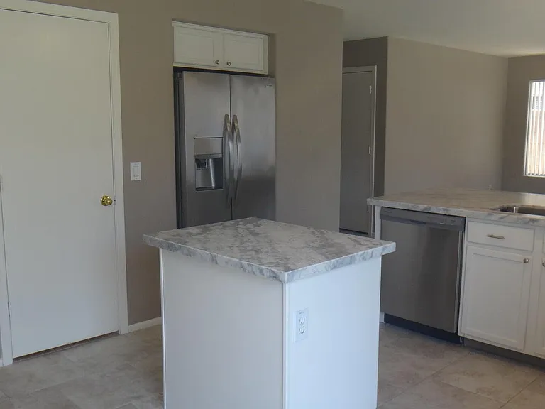 12525 W Reade Ave — Photo 15