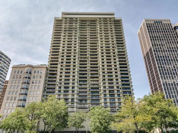 1212 N Lake Shore Dr #23C, Chicago, IL 60610