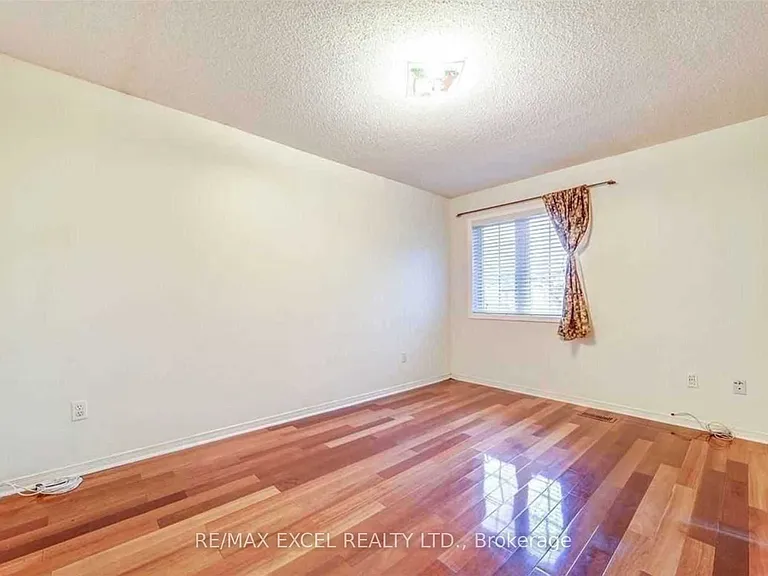 175 Shepton Way #UPPER — Photo 13