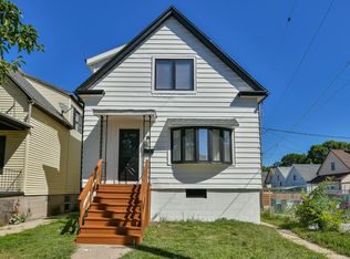 2470 S 15th St, Milwaukee, WI 53215