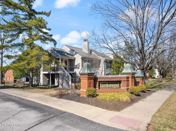 620 Cobblestone Sq, Louisville, KY 40223