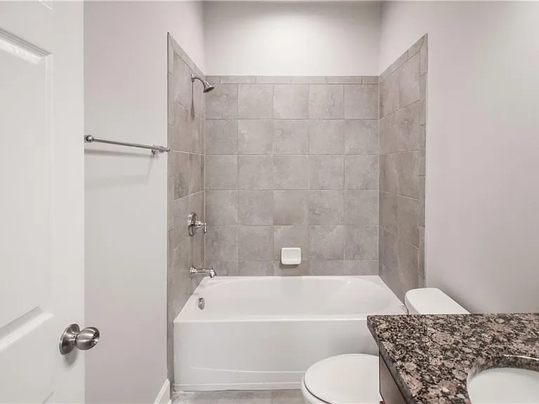 123 Barkley Ln — Photo 38