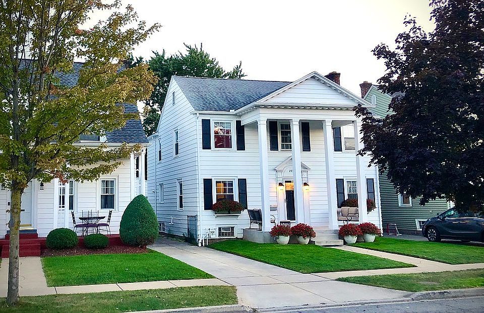 1st image of 233 Crosby Ave