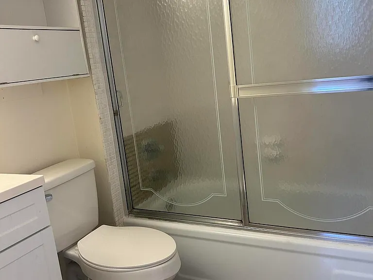 109 Royal Park Dr #2C — Photo 11