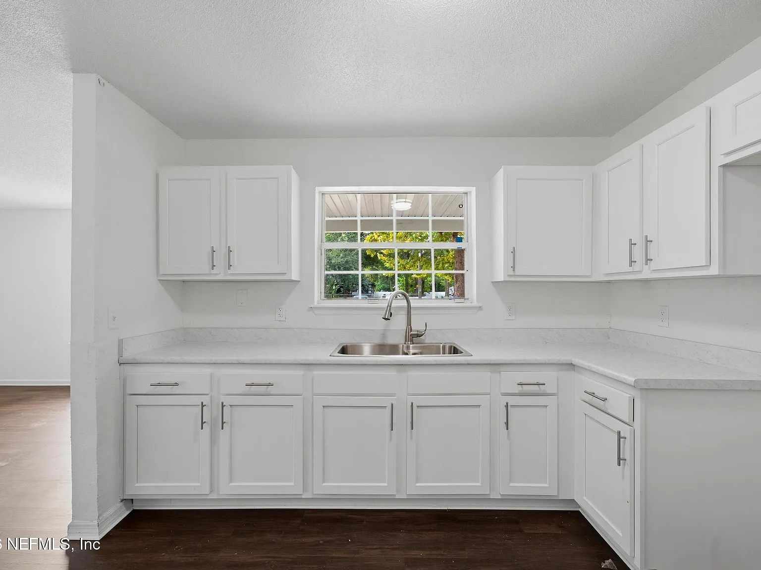 4 bed, 2.0 bath, 1174 sqft, $1,450 — Photo 4