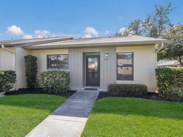 2720 60th Avenue Dr W #D, Bradenton, FL 34207