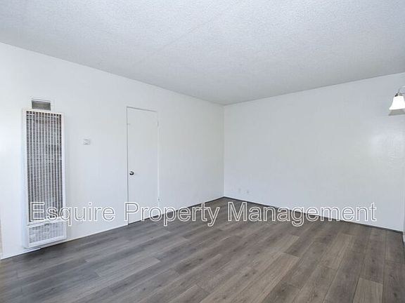3rd image of 1750 Ventura Blvd #2D
